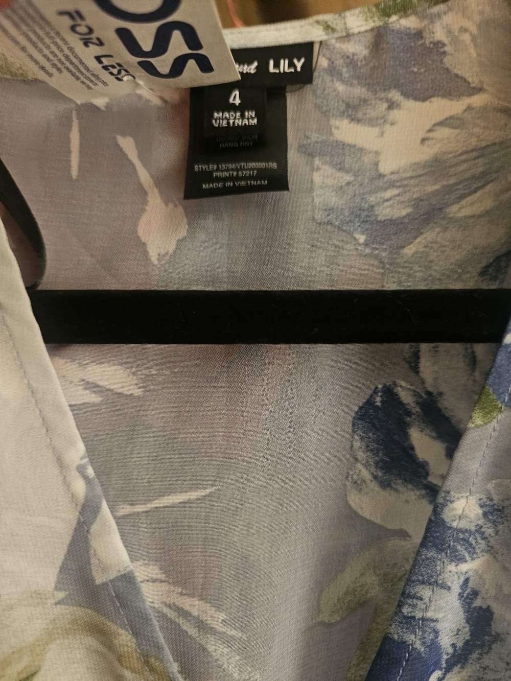 Lily Women's Floral Button-Down Shirt in Blue, White and Green